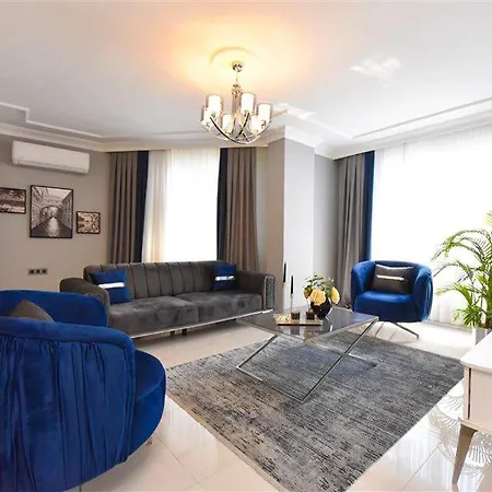 Centrally Located Luxury Apartment